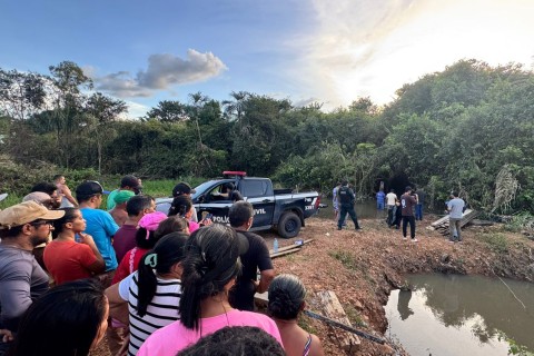 TRAGÉDIA: Homem morre eletrocutado em rio após contato com ligação elétrica clandestina